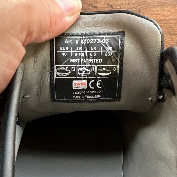 Like NEW MBT Women's Nafasi Black Leather  Toning Walking Shoes US sz. 9-9.5 - Picture 7 of 12